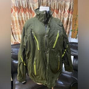 Nike FitStorm Outdoor Jacket Medium
